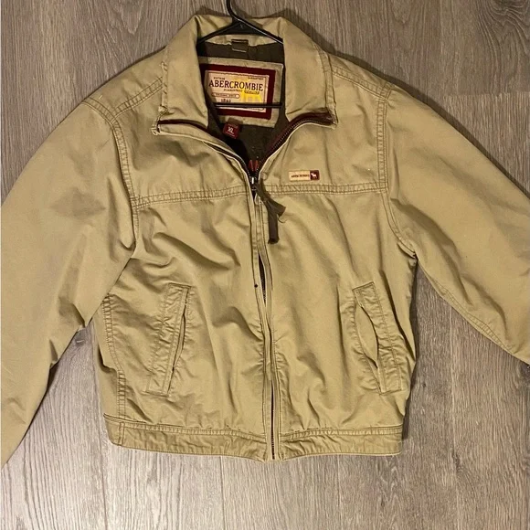 Few of a kind, MENS vintage guaranteed ABERCROMBIE winter jacket.